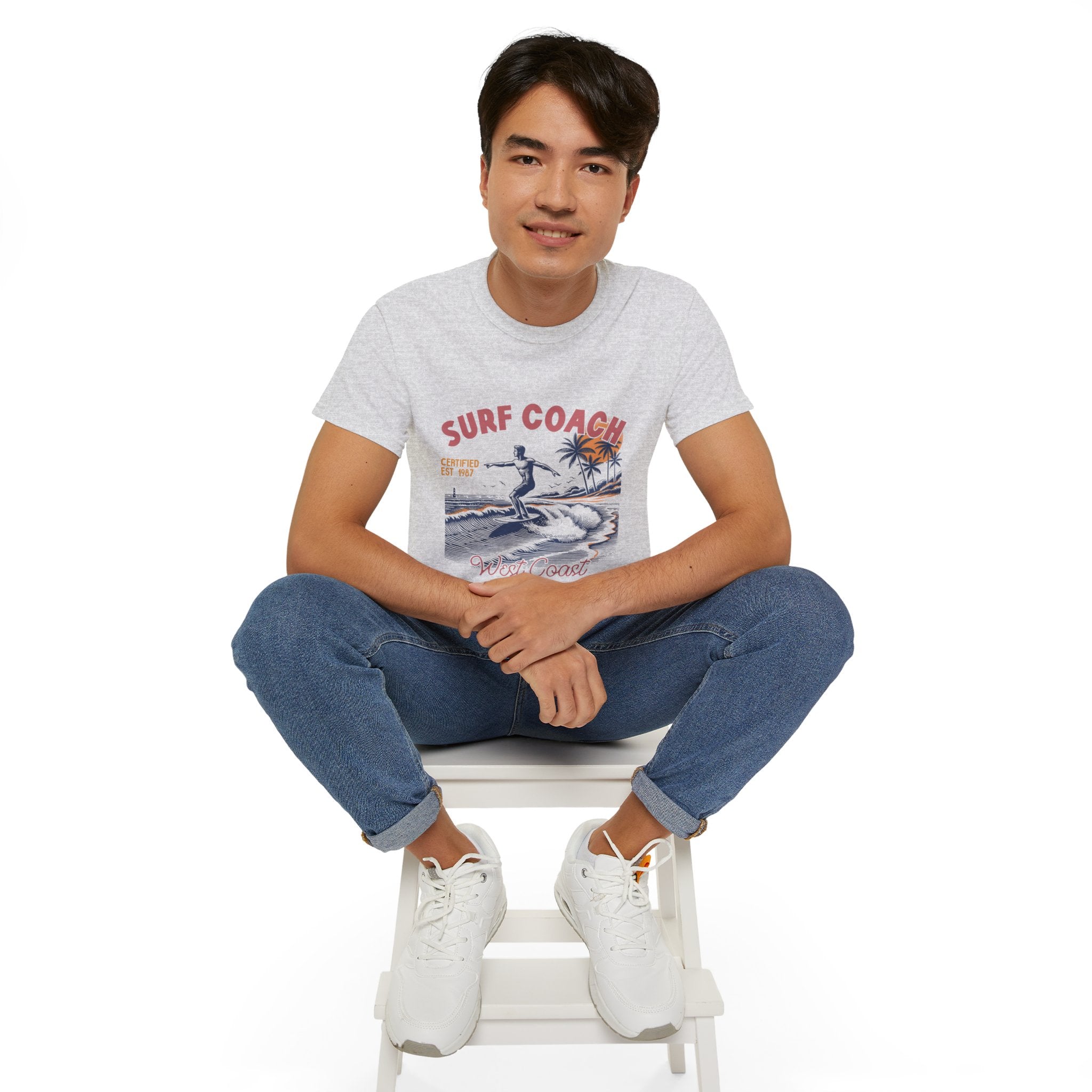 Vintage Summer Beach : Surf Coach t-shirt