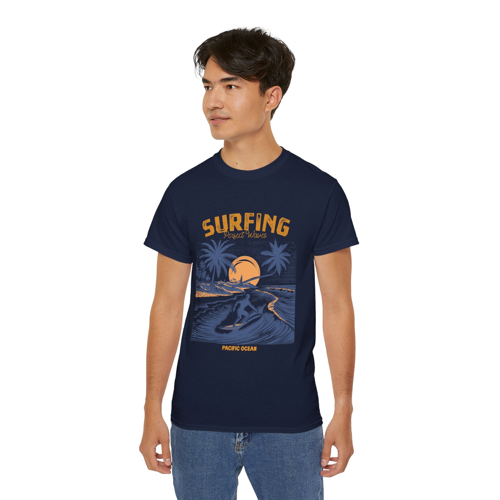 Vintage Summer Beach : Surfing t-shirt