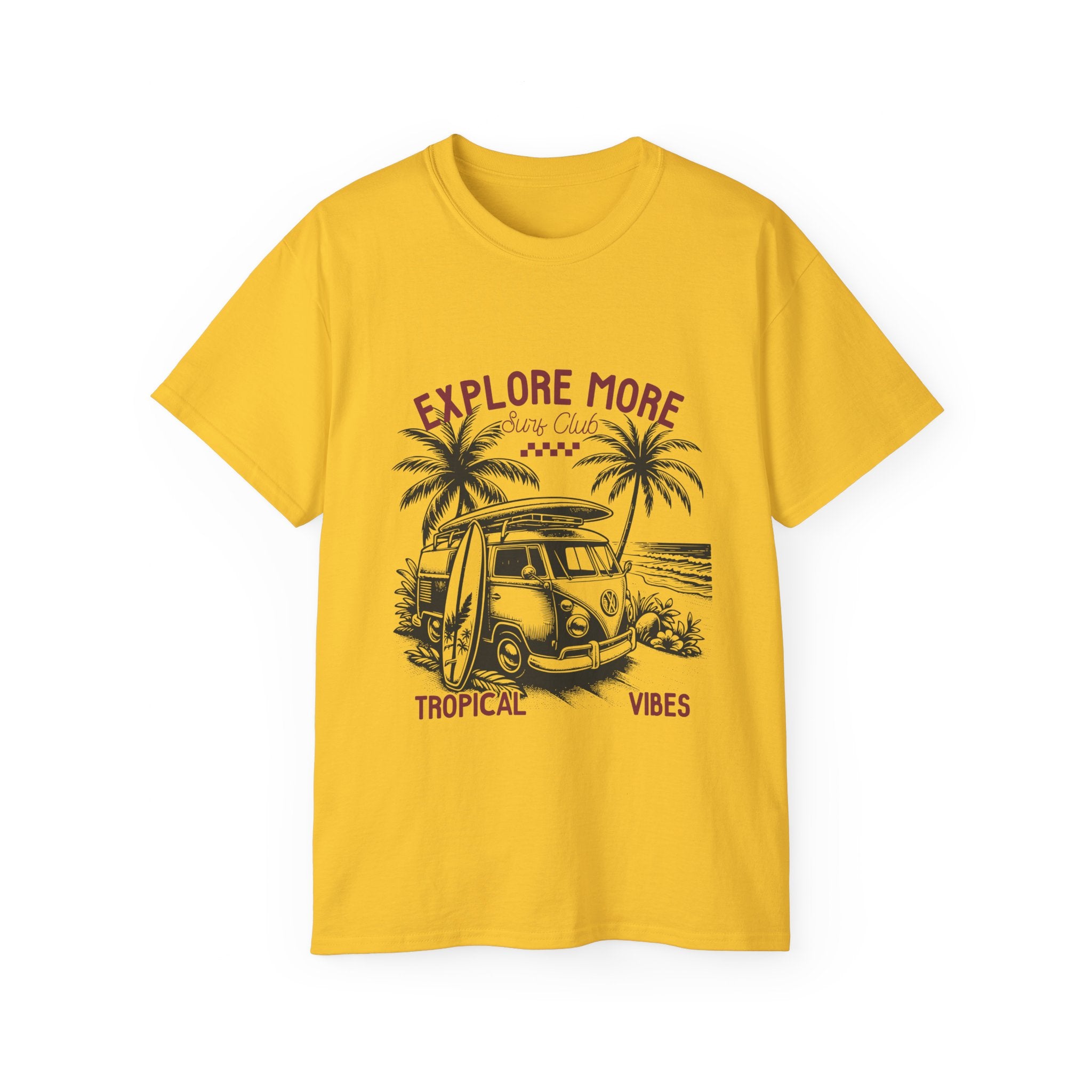 Vintage Summer Beach : Explore More t-shirt