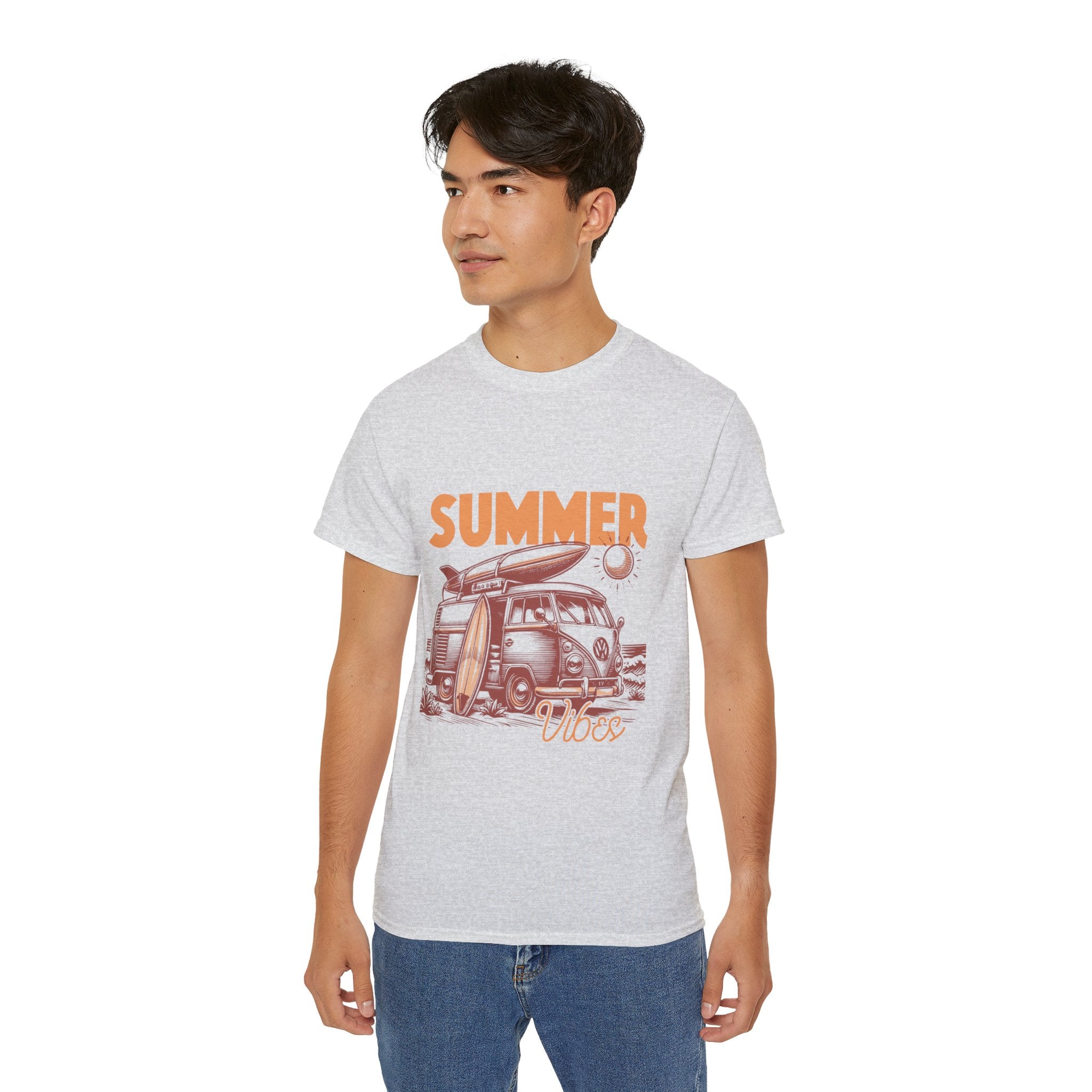 Vintage Summer Beach : Summer Vibes t-shirt